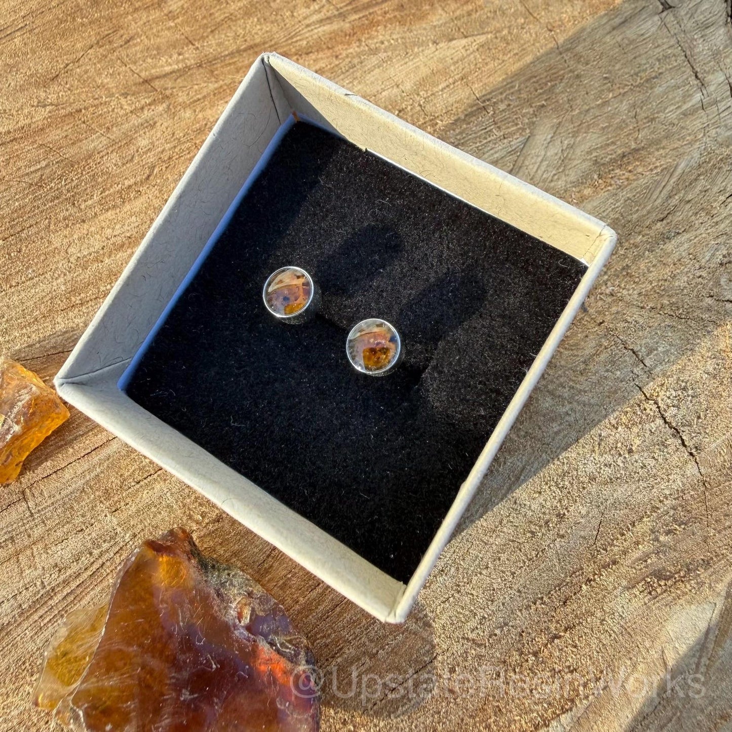 Real Amber earrings, Amber studs, Amber stud earrings, Amber earring, cute stud earring, Tiny Stud Earrings, Amber Bridesmaid Gift, 5mm