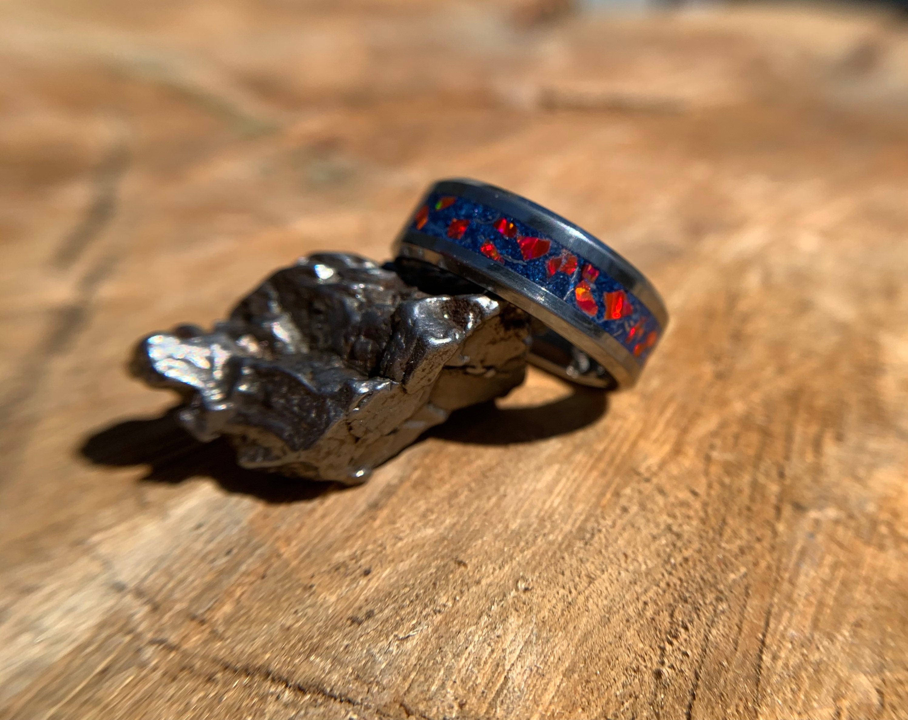 Meteorite opal store ring