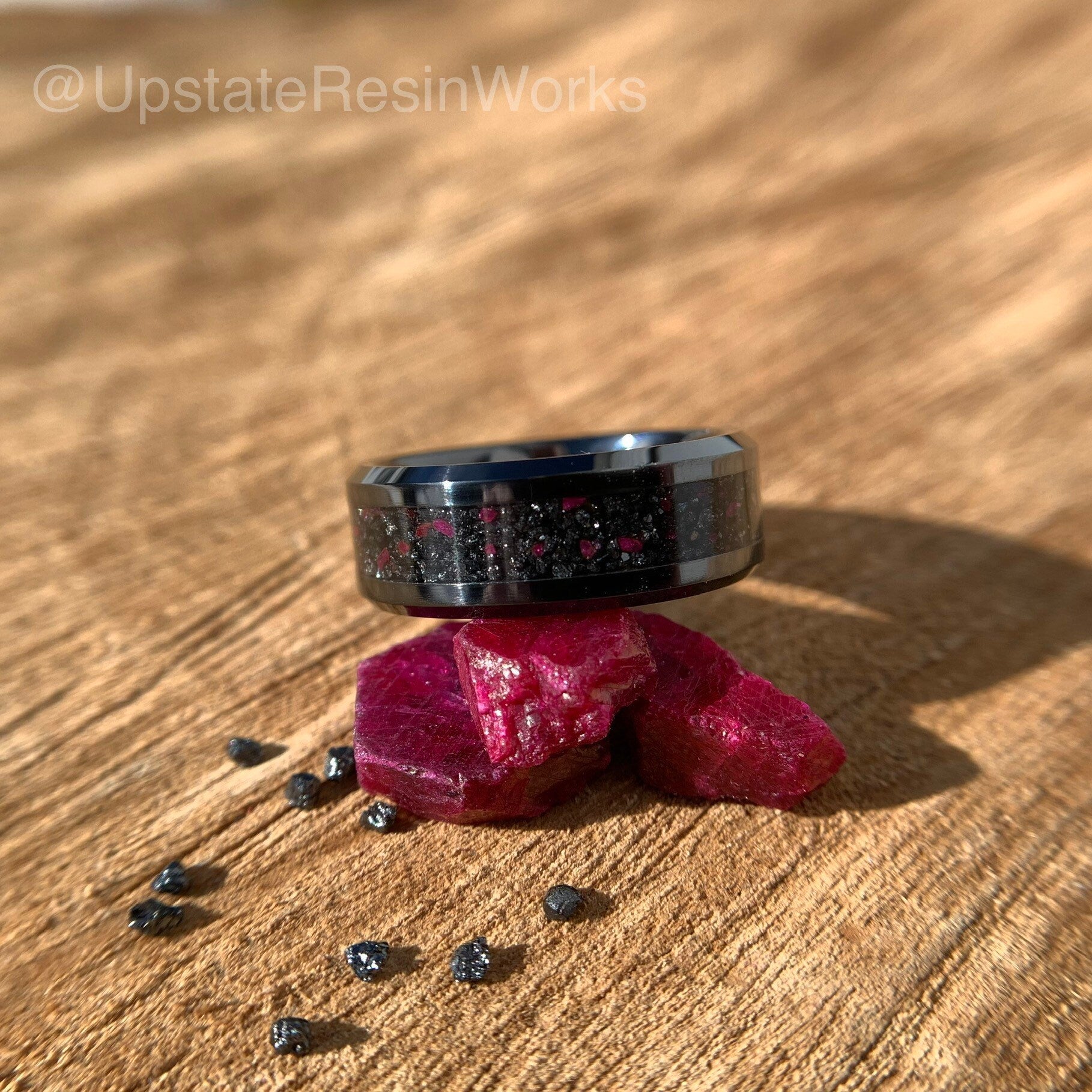 21.00 carat red sapphire & natural diamond ring, Large sapphire ring – Lilo  Diamonds